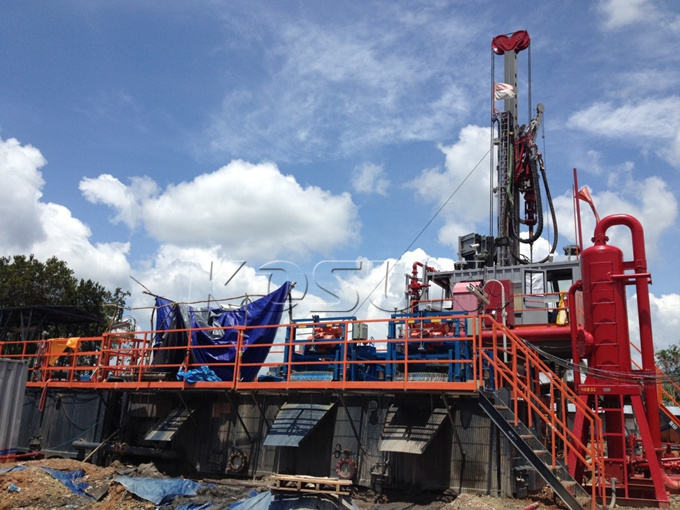 科迅機械ZJ20車載液壓升降式循環係統現場組裝中3